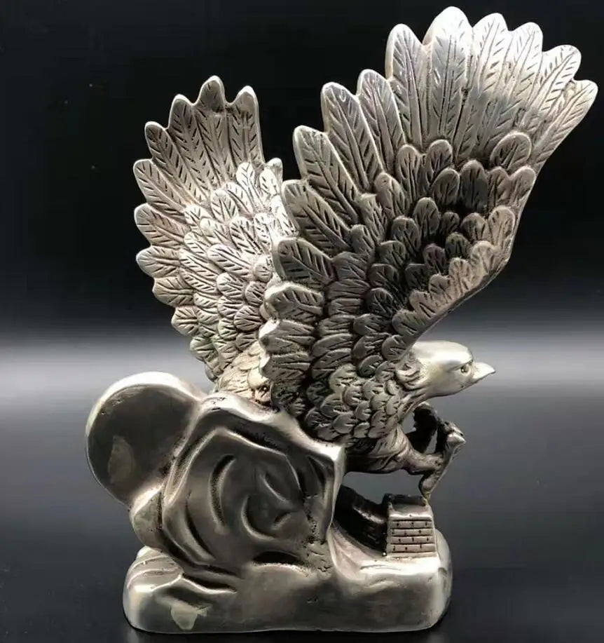 Chinese White copper eagle crafts statue
