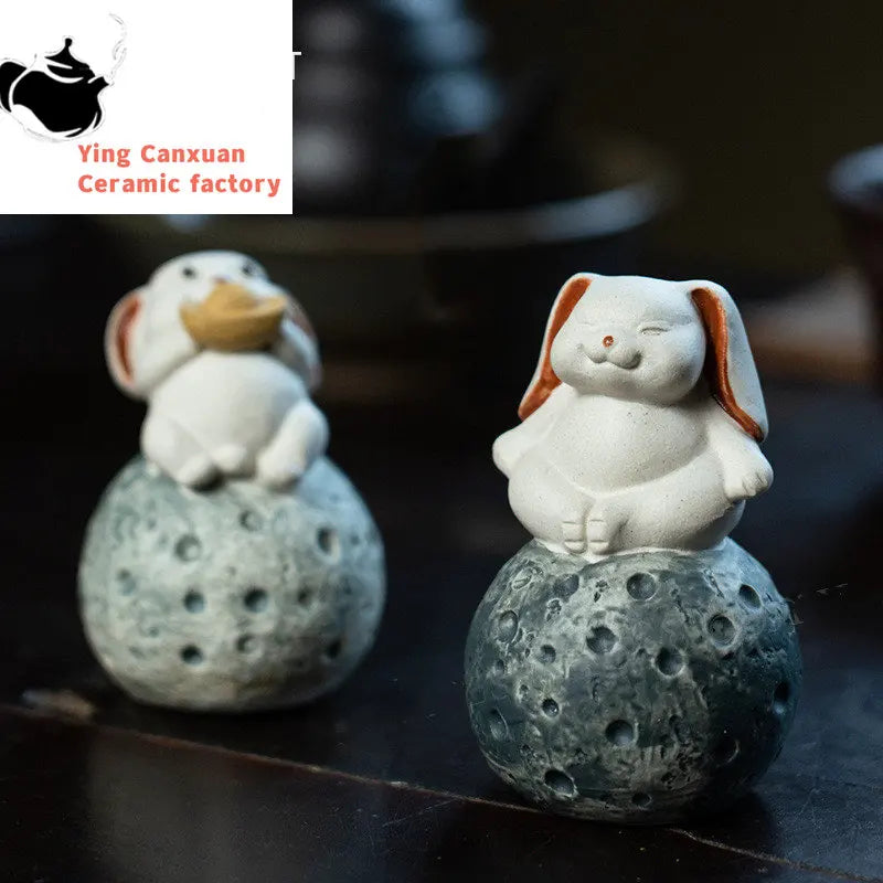 Chinese Yixing Handmade Sculpture Purple Clay Tea Pet Moon Rabbit Model Ornaments Tea Figurine Crafts Zisha Tea Set Decoration