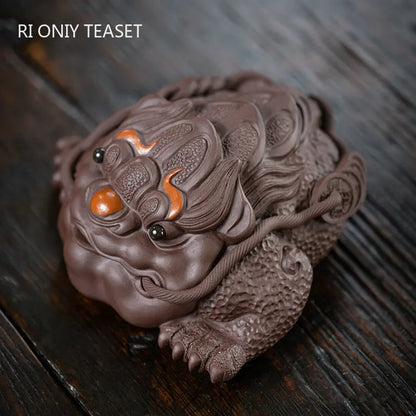 Chinese Yixing High-end Purple Clay Tea Pet Handmade Lucky Golden Toad Statue Ornaments Tea Figurine Zisha Tea Set Decoration