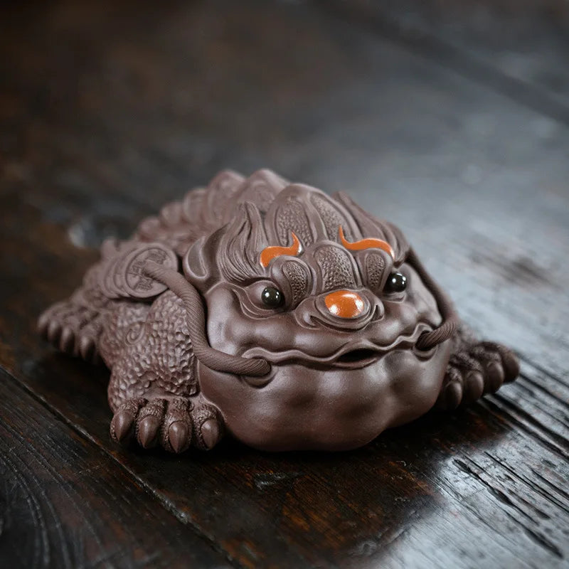 Chinese Yixing High-end Purple Clay Tea Pet Handmade Lucky Golden Toad Statue Ornaments Tea Figurine Zisha Tea Set Decoration