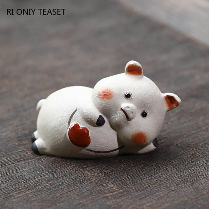 Chinese Yixing Purple Clay Tea Pet Cute Pig Statue Figure Ornaments Desktop Handmade Sculpture Crafts Zisha Tea Set Decoration