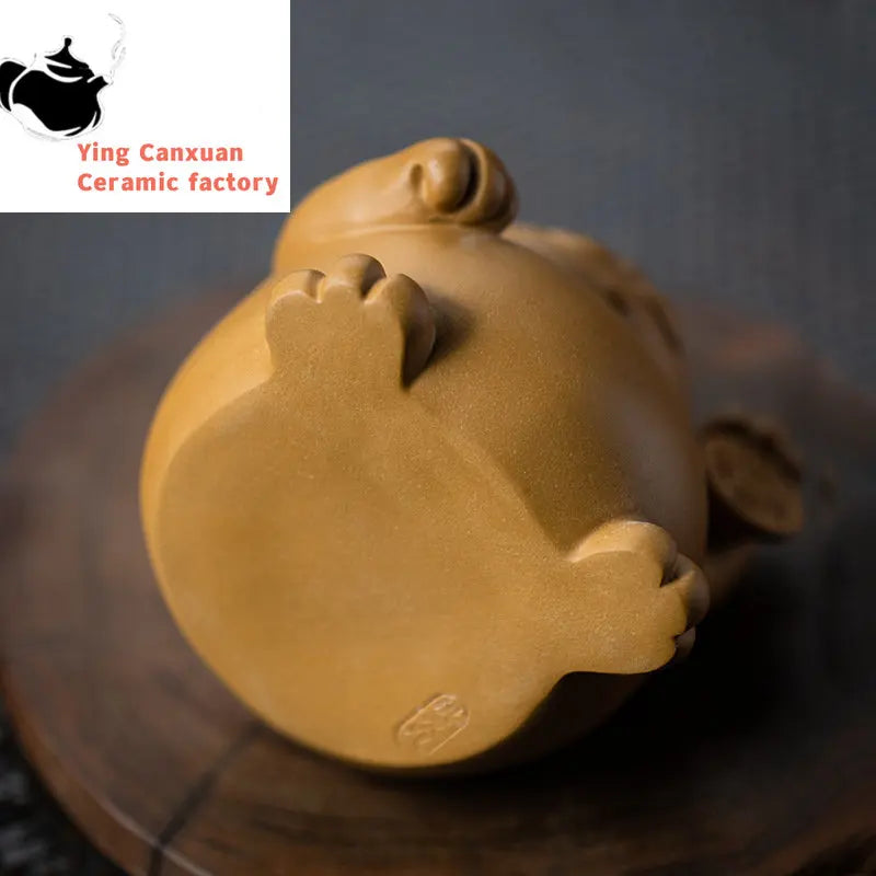 Chinese Yixing Purple Clay Tea Pet Lucky Fortune Cat Ornaments Animal Tea Figurine Crafts Handmade Sculpture Tea Set Decoration