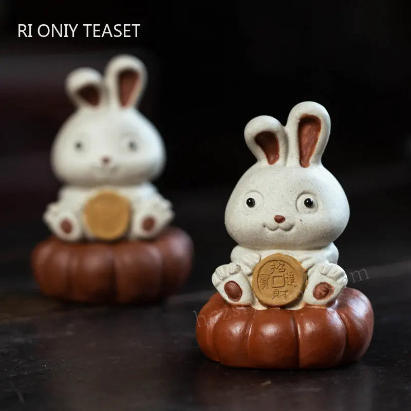 Chinese Yixing Purple Clay Tea Pet Lucky Pumpkin Rabbit Ornaments Tea Figurine Handmade Sculpture Craft Zisha Tea Set Decoration