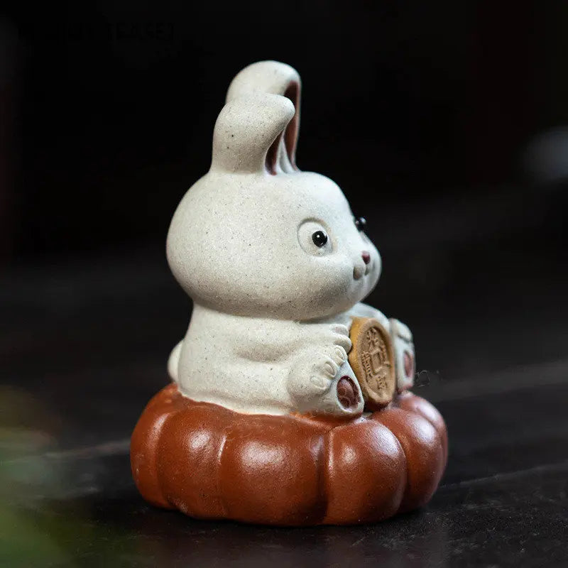 Chinese Yixing Purple Clay Tea Pet Lucky Pumpkin Rabbit Ornaments Tea Figurine Handmade Sculpture Craft Zisha Tea Set Decoration
