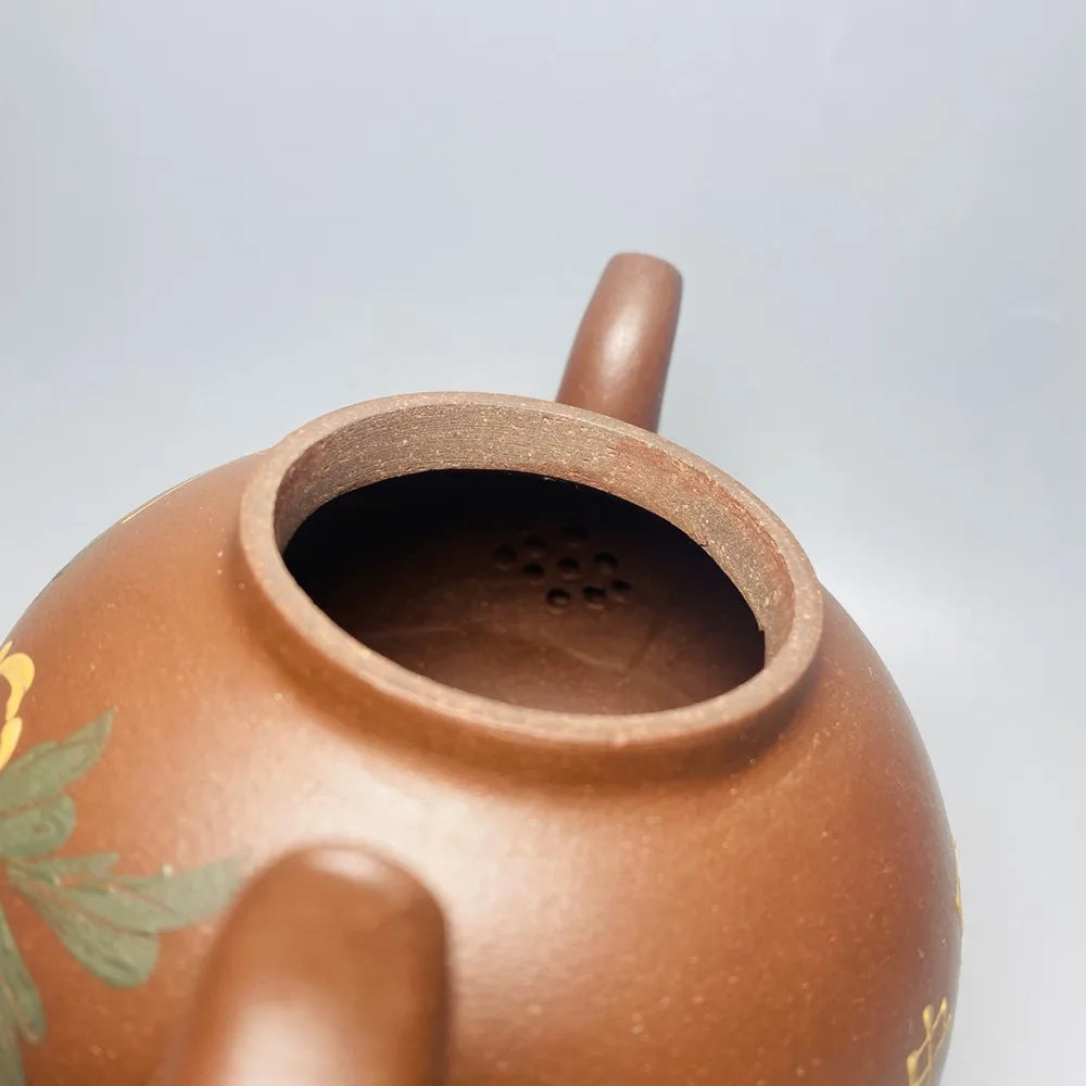 Chinese Yixing Zisha Clay Teapot  Clay painted chrysanthemum Pot Gu Jingzhou 360ml