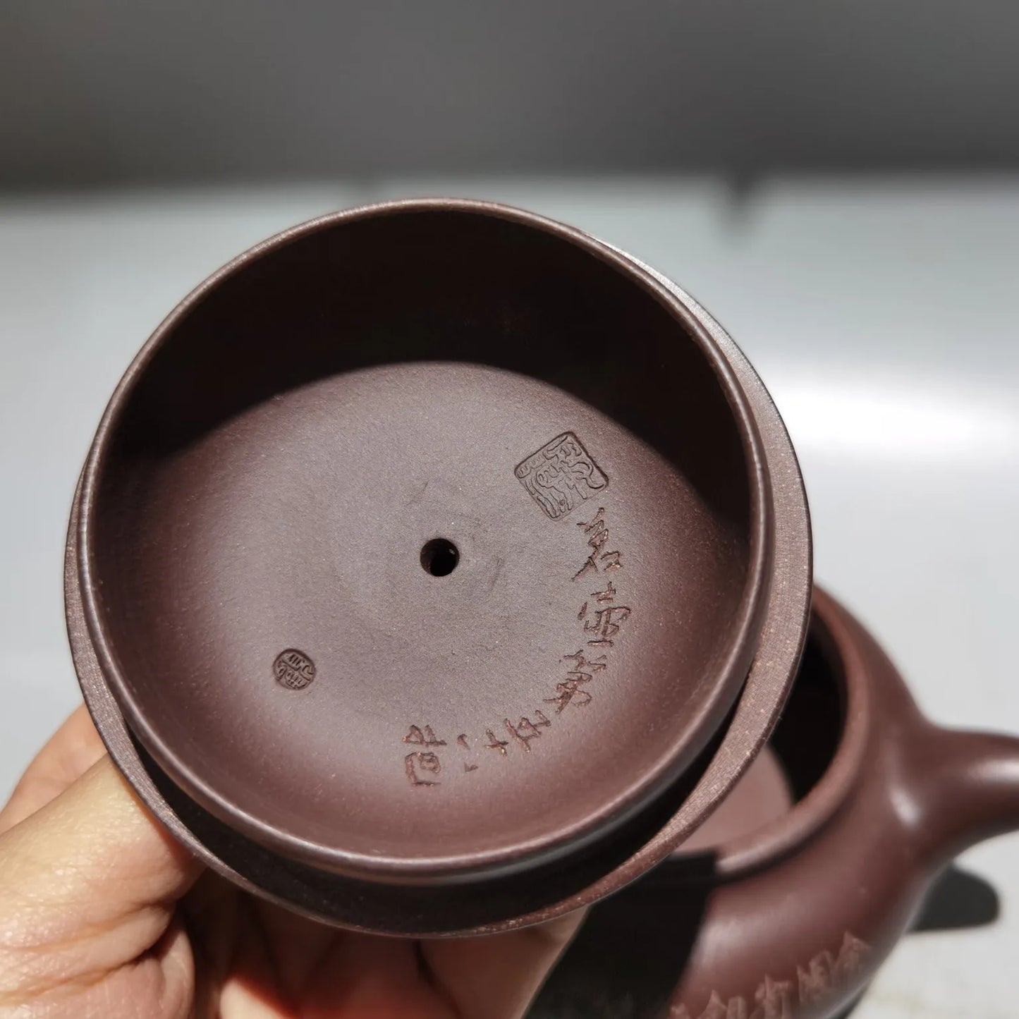 Chinese Yixing Zisha Clay Teapot  Engraved Antique Pot Gu Jingzhou 380ml