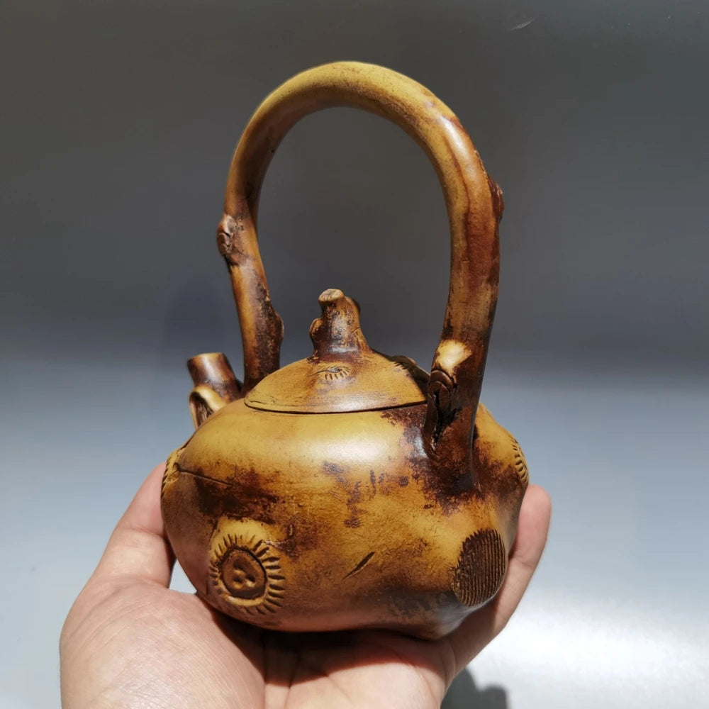 Chinese Yixing Zisha Clay Teapot  Gongchun Lifting Beam Pot  Gongchun 260ml