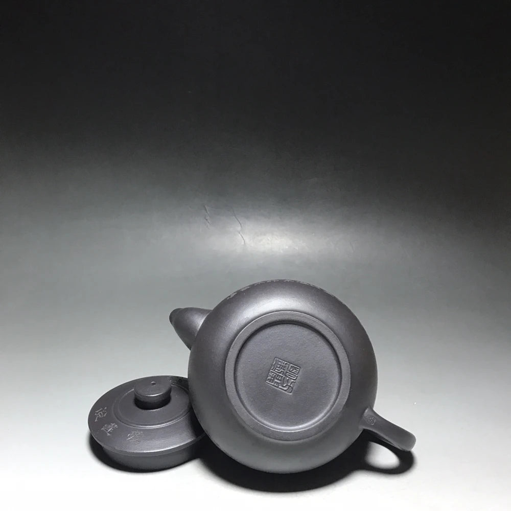 Chinese Yixing Zisha Clay Teapot  Han Jun's Love for Lotus Says Pot Fang Kaiming 450ml