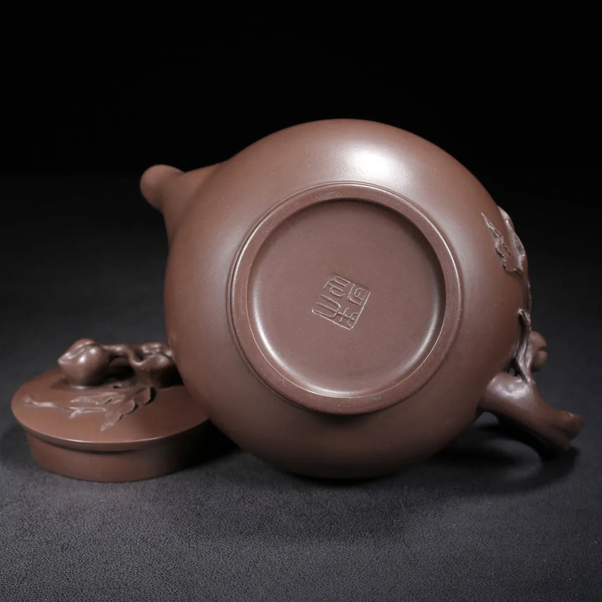 Chinese Yixing Zisha Clay Teapot  Longevity peach Pot  Zhu Kexin 500ml