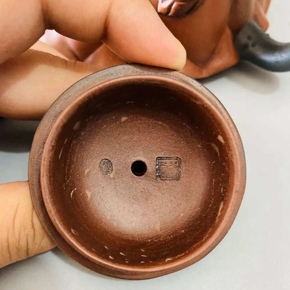Chinese Yixing Zisha Clay Teapot   Lotus Leaf Frog Pot Jiang Rong 400ml