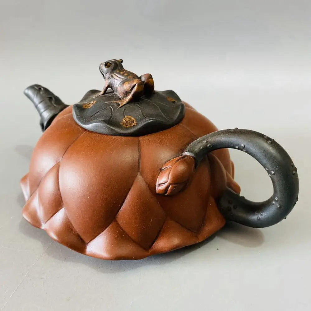 Chinese Yixing Zisha Clay Teapot   Lotus Leaf Frog Pot Jiang Rong 400ml
