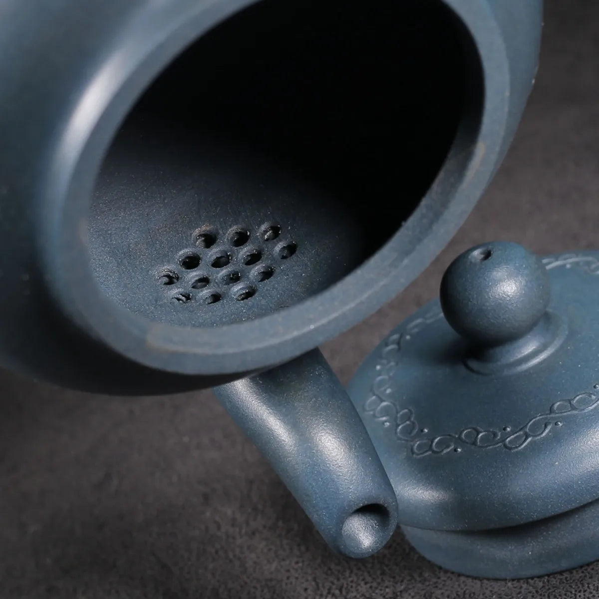 Chinese Yixing Zisha Clay Teapot  Phoenix Dance Nine Heavens Pot  Zhou Guizhen 400ml