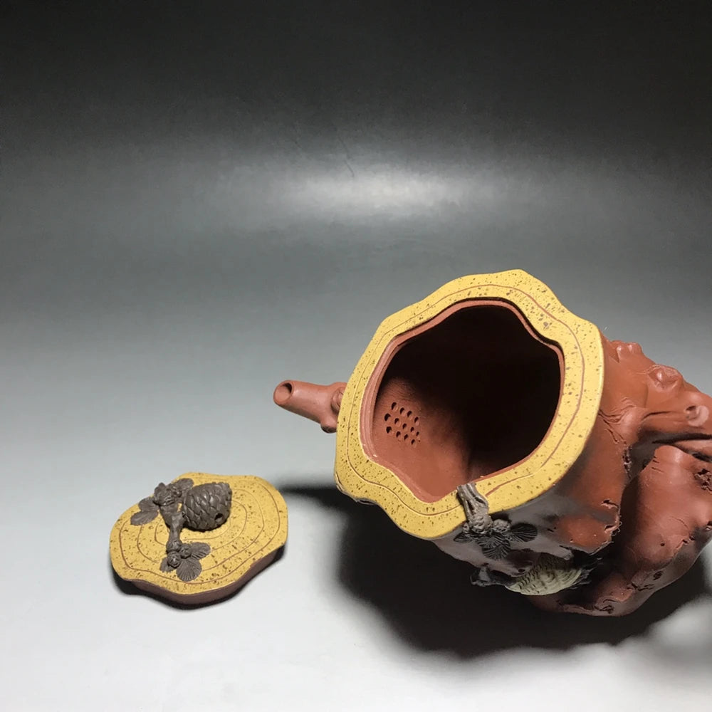 Chinese Yixing Zisha Clay Teapot  Pine crane tree stumps Pot  Wang Yinxian 550ml