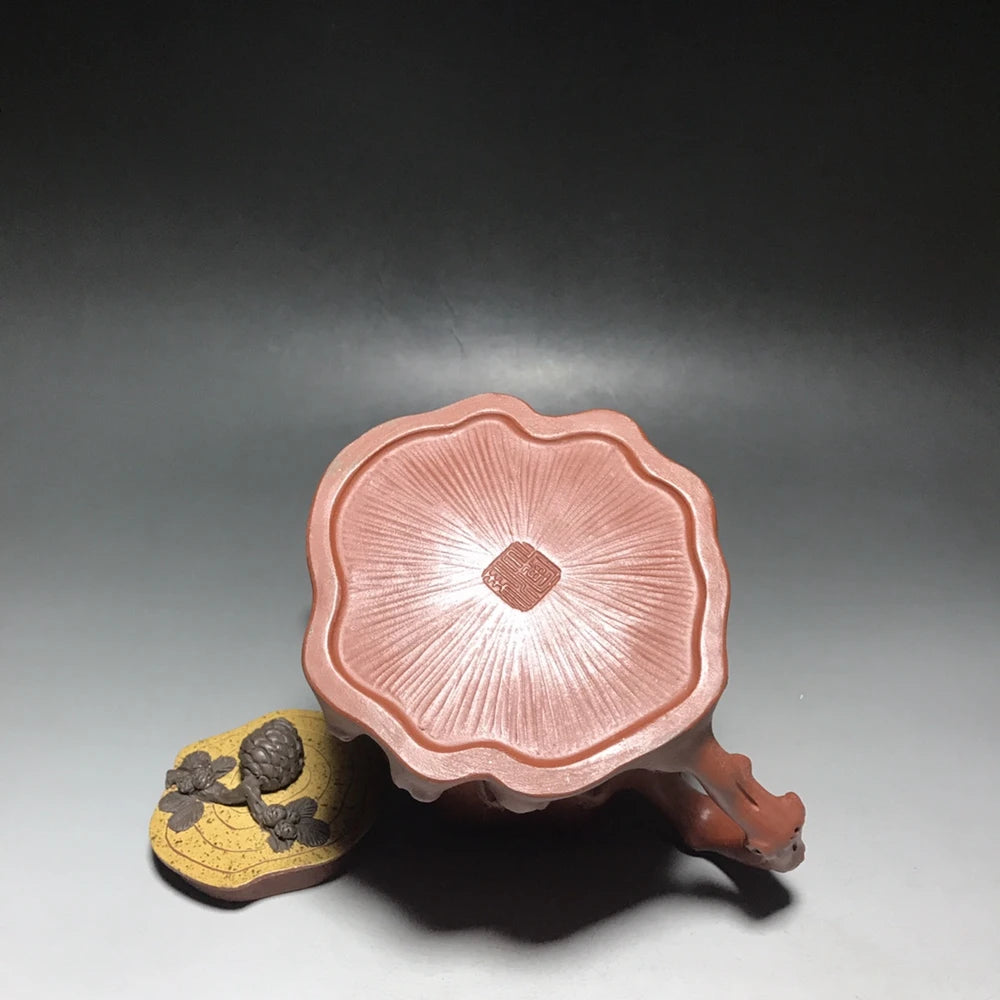 Chinese Yixing Zisha Clay Teapot  Pine crane tree stumps Pot  Wang Yinxian 550ml