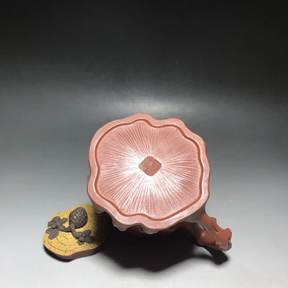 Chinese Yixing Zisha Clay Teapot  Pine crane tree stumps Pot  Wang Yinxian 550ml