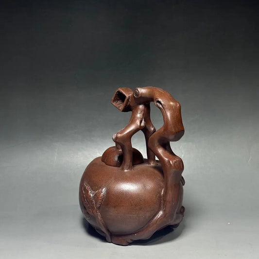 Chinese Yixing Zisha Clay Teapot  Xiantao lifting beam Pot Wang Yinxian 480ml