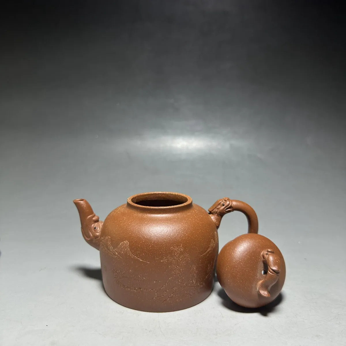 Chinese Yixing Zisha Clay Teapot  Yulong Pot as shown 260ml