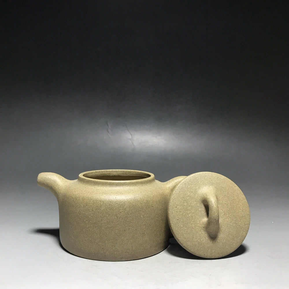 Chinese Yixing Zisha Clay Teapot  flat cover well railing Pot  Tang Weiping 200ml