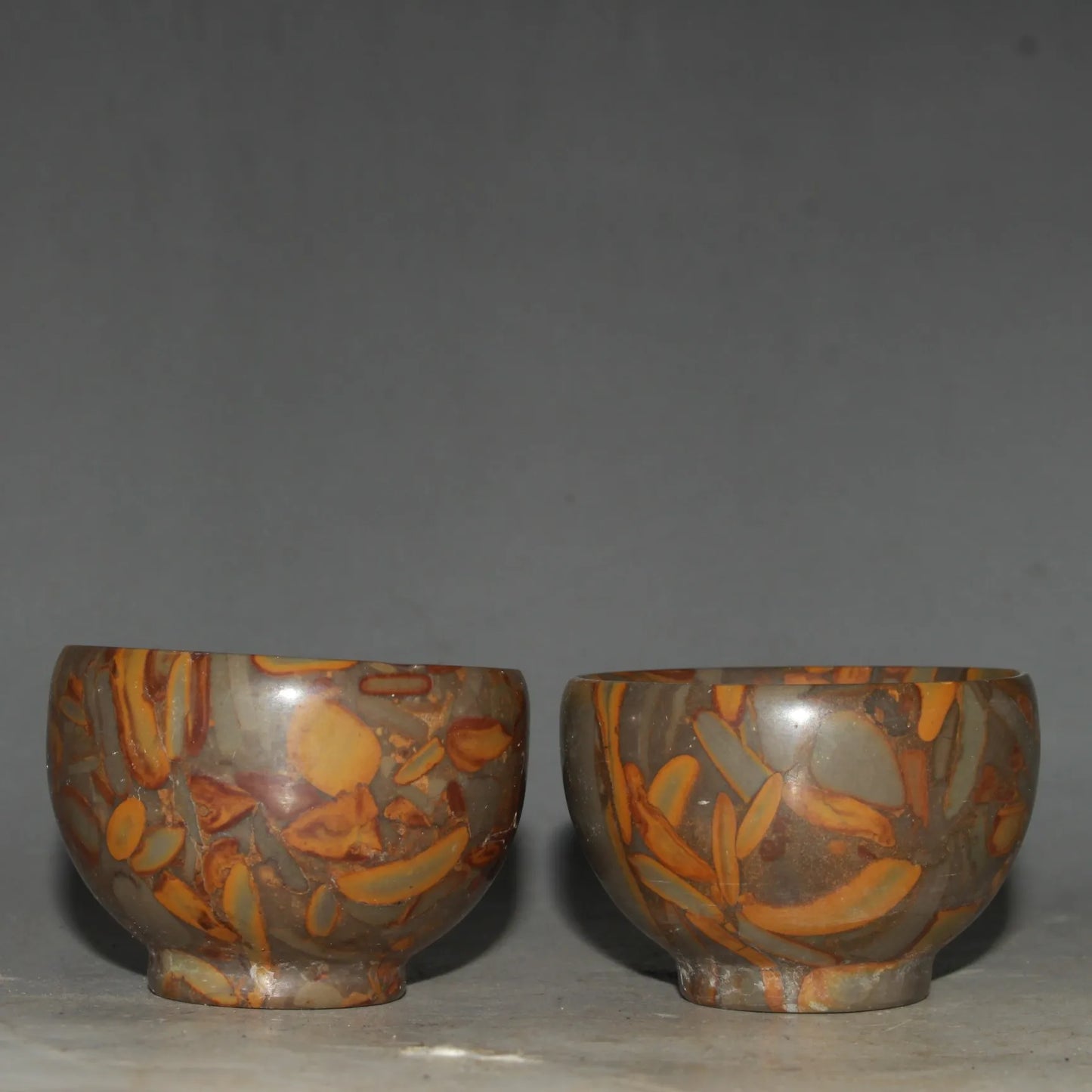 Chinese handmade jade carving Natural jades Hand-carved jade bowls a pair