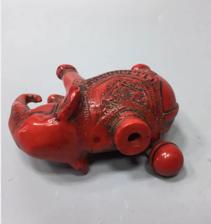 Chinese imitation red coral elephant snuff bottle crafts statue