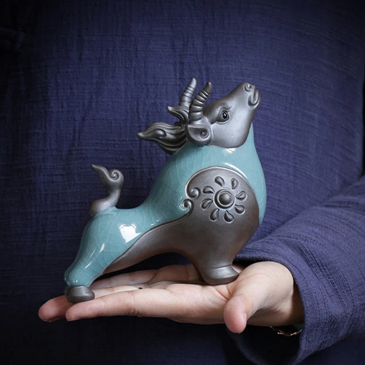 Chinese ornament crackle glaze porcelain tea pet ox statue creative table decoration house warming gift purple clay