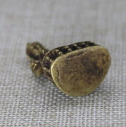 Chinese pure brass Medicine Buddha small statue