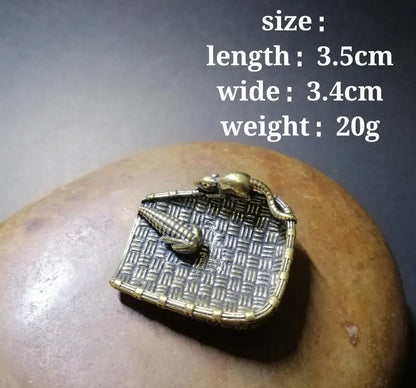 Chinese pure brass small crafts statue