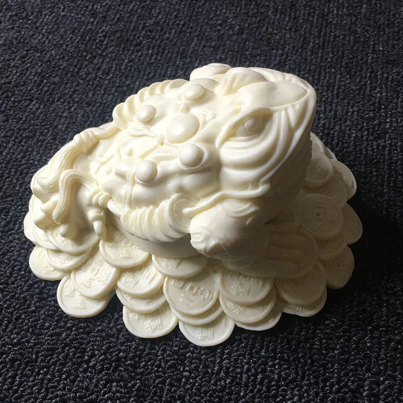 Chinese style Mascot golden toad Statuette，Lucky Frog，High-end home feng shui decorative statue，Office lucky decoration