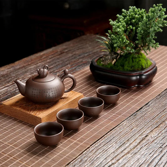 Chinses Yixing Zisha Teapot Set Master Teaware Handmade Gongfu Tea Kettle Tea Cups Purple Clay Tea Pots 1 Pot 4 Cups