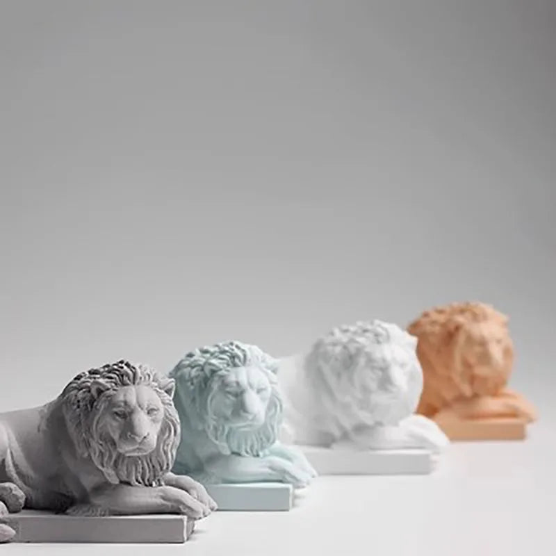 Classic Lying Lion Sculpture Reproduction Minimalist Desktop Home Scenery Office Desk Mini Gypsum Decorations
