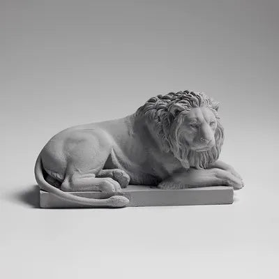 Classic Lying Lion Sculpture Reproduction Minimalist Desktop Home Scenery Office Desk Mini Gypsum Decorations