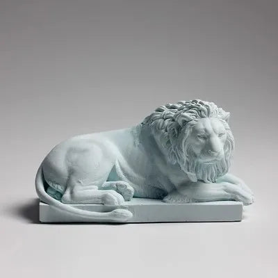 Classic Lying Lion Sculpture Reproduction Minimalist Desktop Home Scenery Office Desk Mini Gypsum Decorations