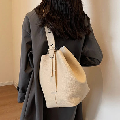 Classical & Functional Women Handbag Durable & Easy to Clean Tote Bag PU Handbag Shoulder Bag Suitable for Everyday Use