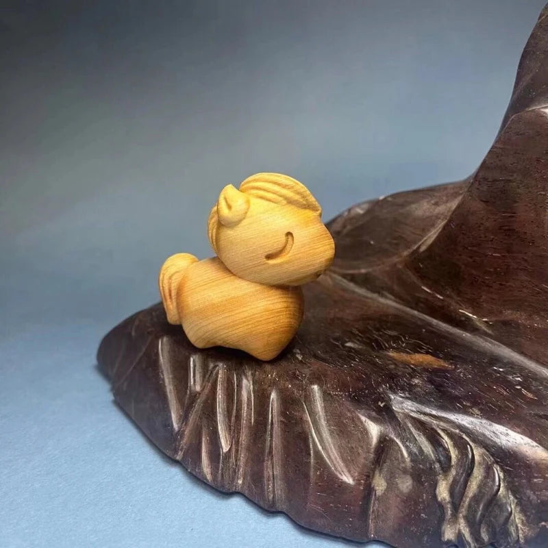 Cliff Cypress Wood Carved【Bring Wealth and Good Luck 】Cute Pony Home Decoration Office Accessories Car Ornaments Handicrafts