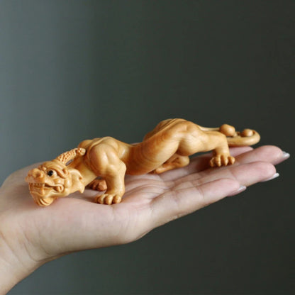Cliff cedar wood carvings dragon Wenplay piece creative Chinese craft solid wood  crafts office desk decoration home decor