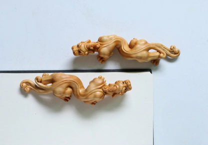 Cliff cedar wood carvings dragon Wenplay piece creative Chinese craft solid wood  crafts office desk decoration home decor