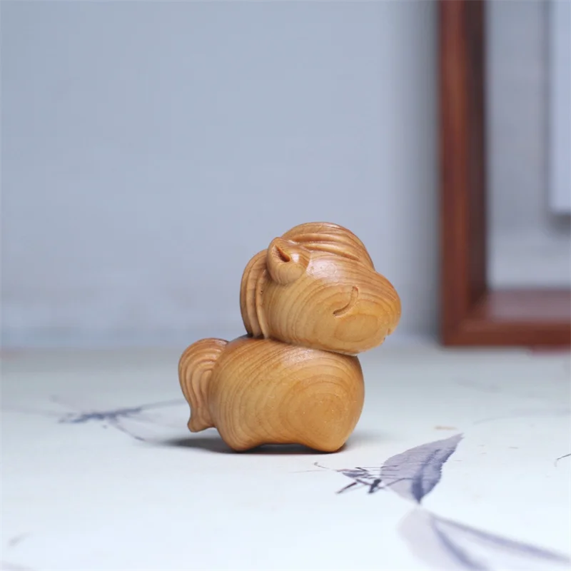 Cliff cypress wood carving, cute little Fuma cultural and decorative items, solid wood craft gifts, little Fuma birthday gifts