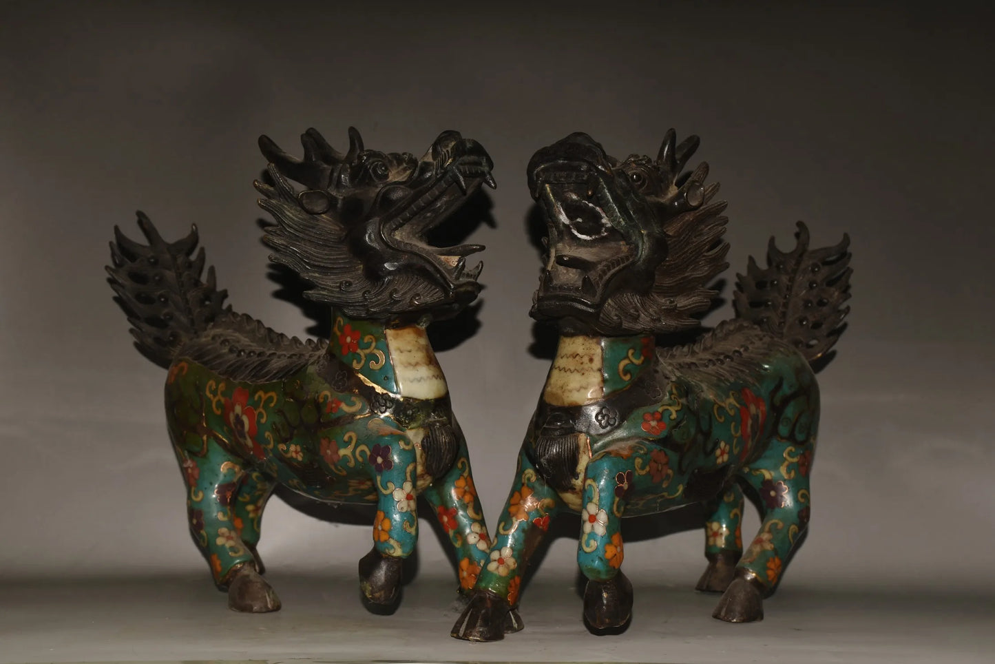 مجموعة معبد التبت ، البرونز القديم ، المينا Cloisonne ، كيلين يونيكورن ، الحيوانات الأسطورية ، زخارف بيت البلدة ، طرد الأرواح الشريرة ، 12"