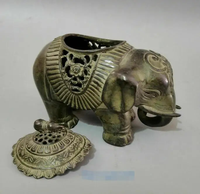 Collect Old Chinese Bronze Hand-carved Elephant Statue Incense burner