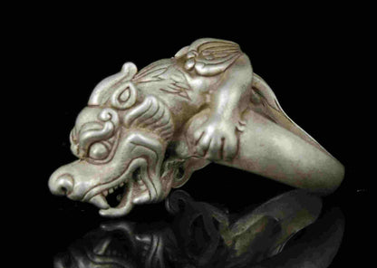 Collect Rarity China Hand-Carved Precious Tibetan Silver Ring PI Xiu Statue