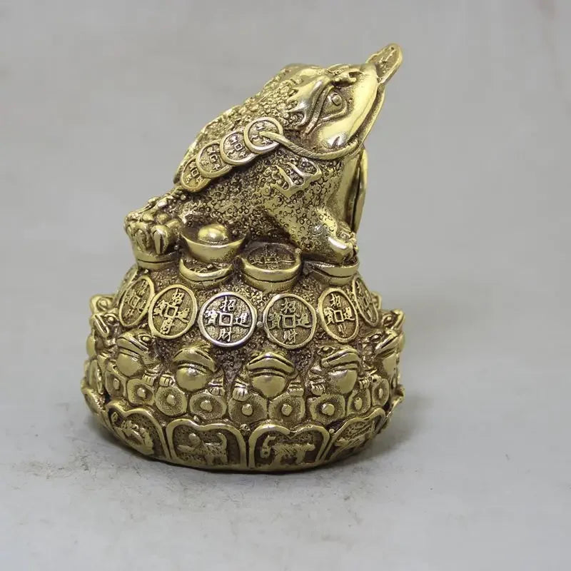 Collectable Chinese Brass Carved Animal Toad Money Coin Exquisite Statues