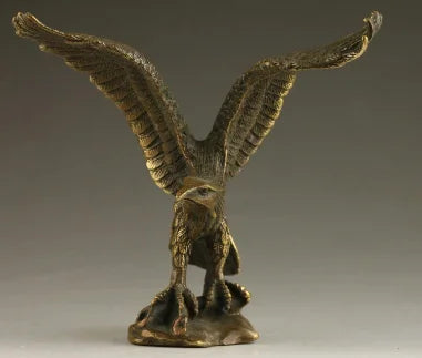 Collection Chinese Brass Carved Animal A Great Hawk Spreads Its Wings Exquisite Small Statues Gift