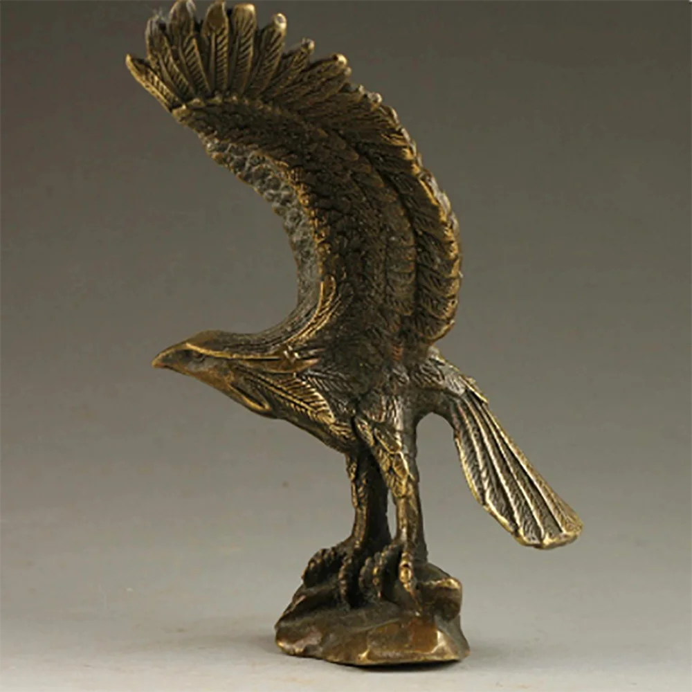 Collection Chinese Brass Carved Animal A Great Hawk Spreads Its Wings Exquisite Small Statues Gift