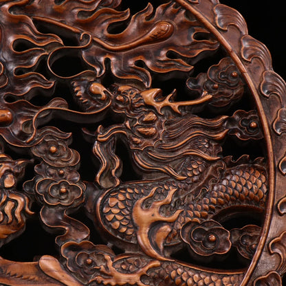 Collection of boxwood hand-carved dragon and phoenix interstitial.