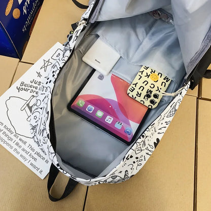 College Girls Laptop Backpacks Ins Japanese Women Men Large Travel Bags Fashion Doodle Student Backpacks for Teen Boy School Bag