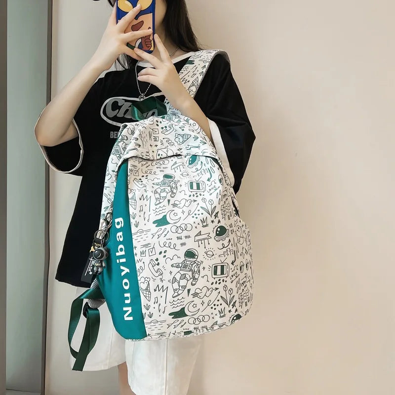 College Girls Laptop Backpacks Ins Japanese Women Men Large Travel Bags Fashion Doodle Student Backpacks for Teen Boy School Bag