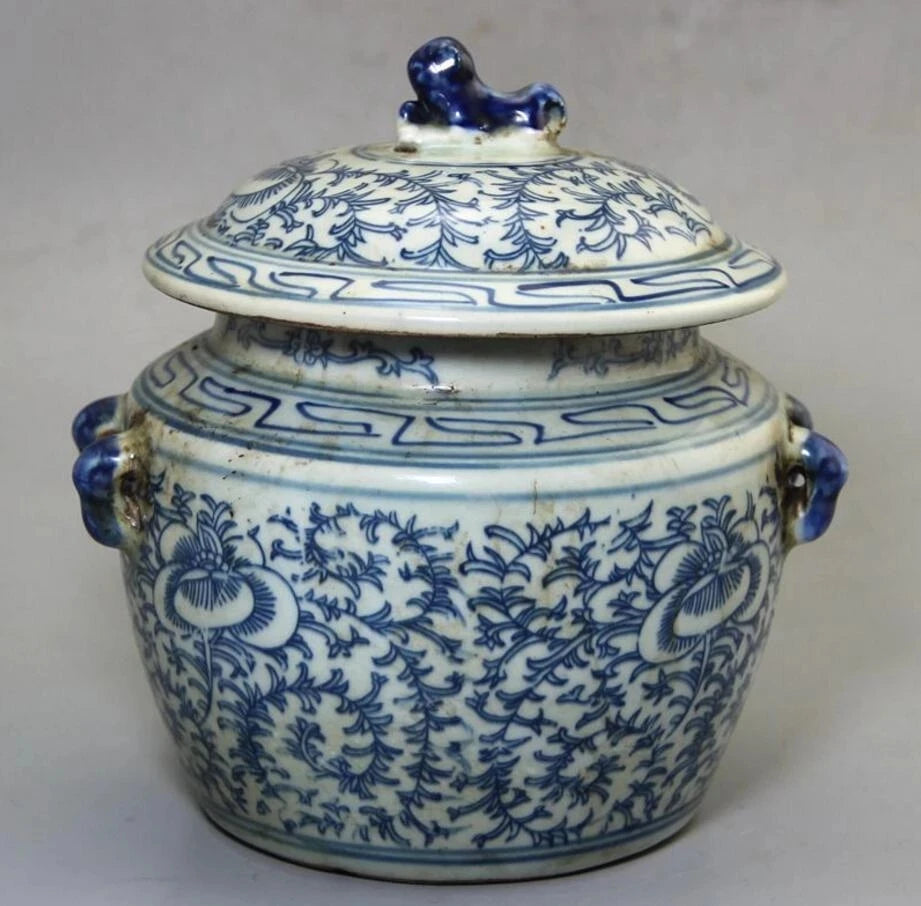 Copper Statue Hand painted blue and white pots, storage tanks and home furnishings