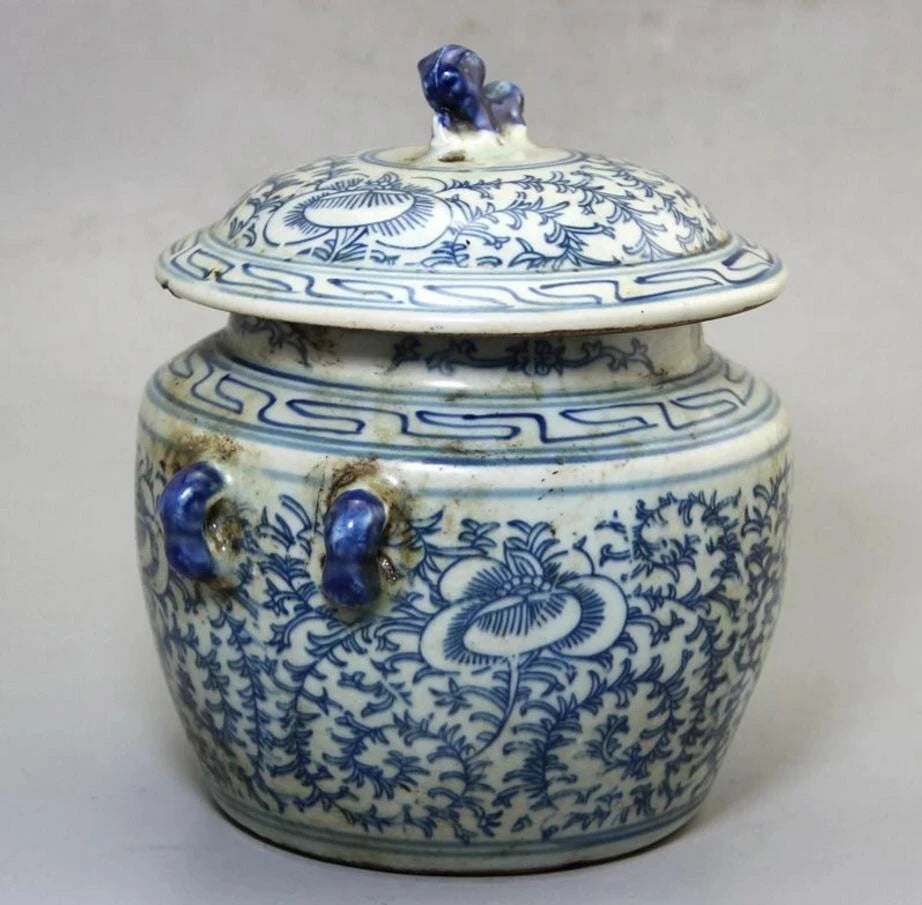 Copper Statue Hand painted blue and white pots, storage tanks and home furnishings