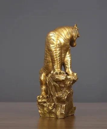 Copper Tiger Up The Mountain Tigers Brass Tiger Ornament Are Strong Zodiac Tiger Jewelry Office Furnishings Business Gift