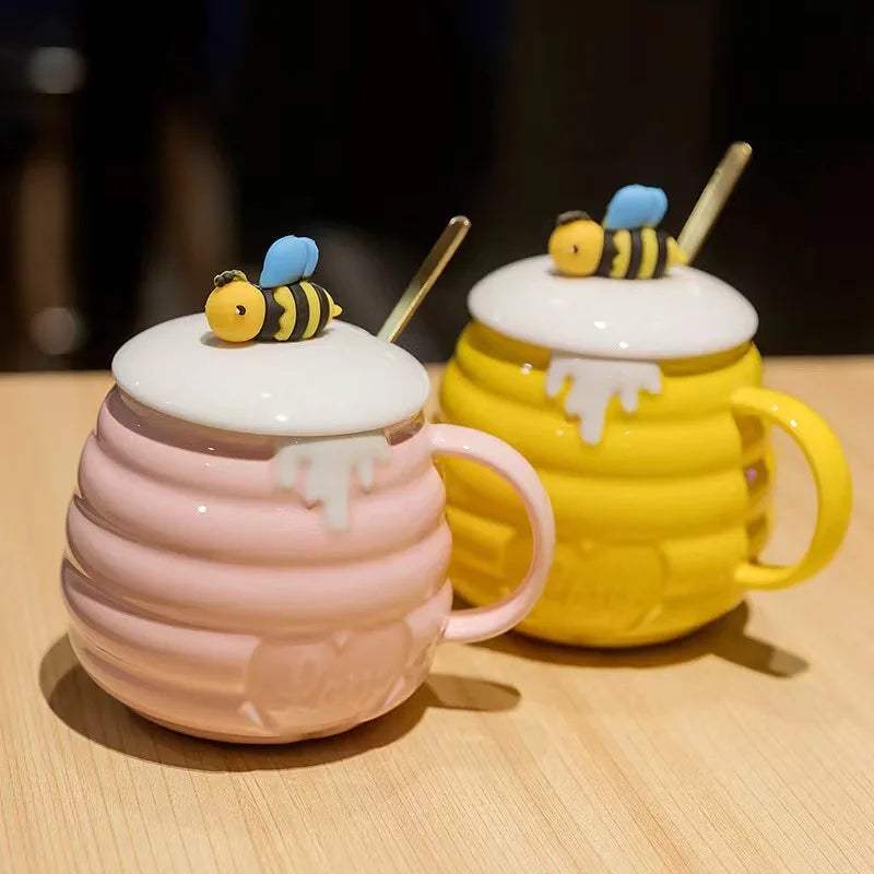 Creative Bee Milk Mug With Spoon Lid Ceramic Coffee Cup Set Christmas Cups of Coffee Cup to Go Drinkware Mug for Tea Couple Gift